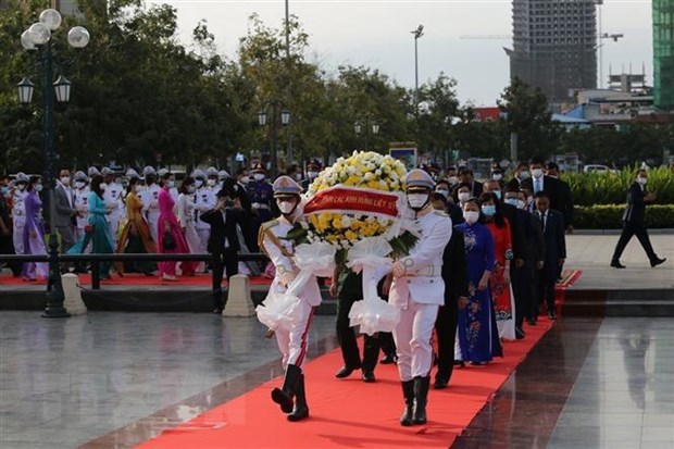 Activities mark anniversary of Vietnam People s Army in Cambodia